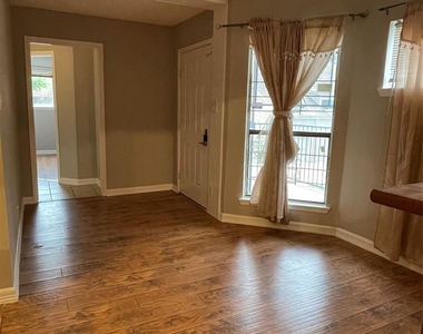 6601 Sands Point Drive - Photo Thumbnail 2