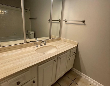 6601 Sands Point Drive - Photo Thumbnail 8