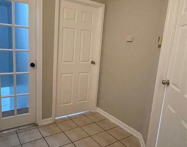 6601 Sands Point Drive - Photo Thumbnail 16