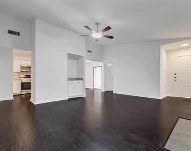 8100 Cambridge Street - Photo Thumbnail 9