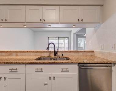 8100 Cambridge Street - Photo Thumbnail 14