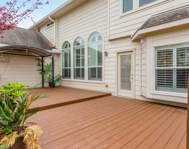 3107 Rosholt Drive - Photo Thumbnail 39