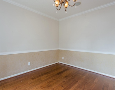 3107 Rosholt Drive - Photo Thumbnail 6