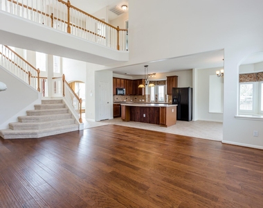 3107 Rosholt Drive - Photo Thumbnail 10