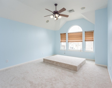 3107 Rosholt Drive - Photo Thumbnail 35