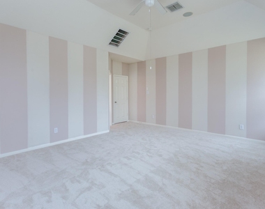 3107 Rosholt Drive - Photo Thumbnail 19