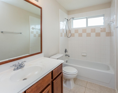 3107 Rosholt Drive - Photo Thumbnail 38