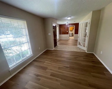 11326 Sagemeadow Lane - Photo Thumbnail 2