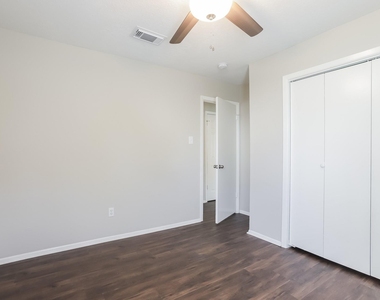 10318 Bushy Creek Drive - Photo Thumbnail 10