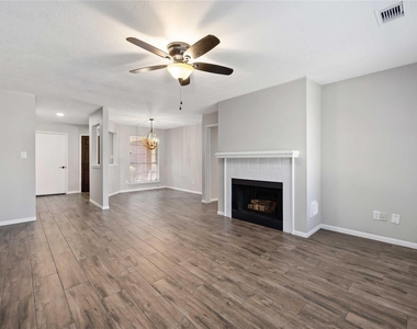 5418 Roserock Lane - Photo Thumbnail 9