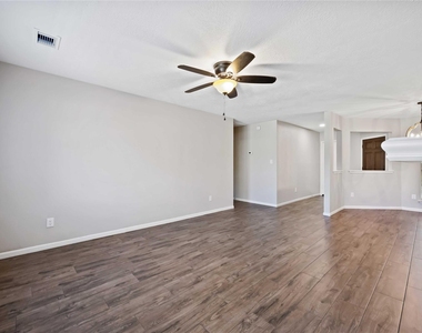 5418 Roserock Lane - Photo Thumbnail 10