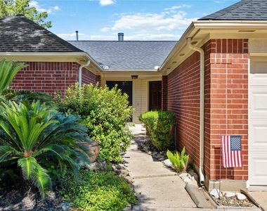 5418 Roserock Lane - Photo Thumbnail 5