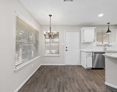 5418 Roserock Lane - Photo Thumbnail 12