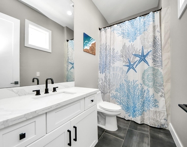 1805 Blodgett Street - Photo Thumbnail 21