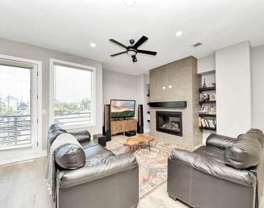 1805 Blodgett Street - Photo Thumbnail 4