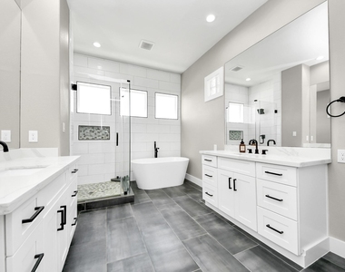1805 Blodgett Street - Photo Thumbnail 19
