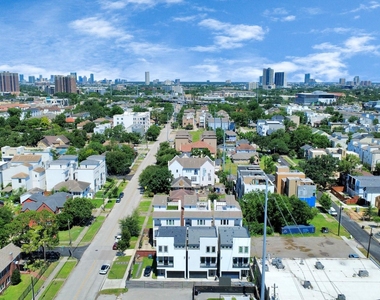 1805 Blodgett Street - Photo Thumbnail 26