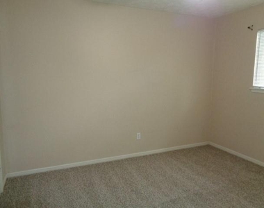 5923 Green Springs Drive - Photo Thumbnail 21