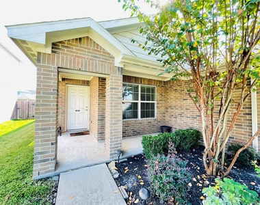 2406 Blue Reef Drive - Photo Thumbnail 1