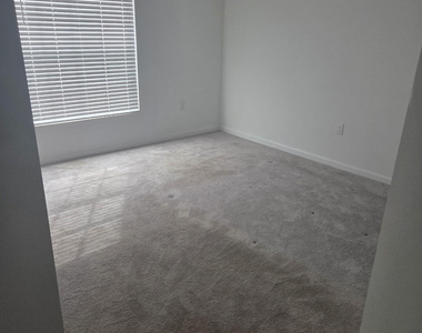 816 Dockside Drive Sw - Photo Thumbnail 9