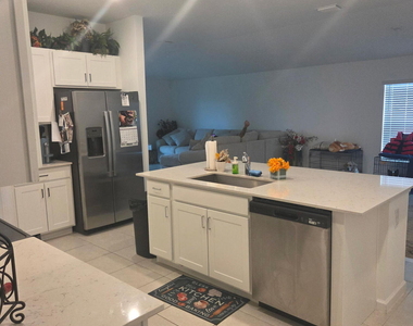 816 Dockside Drive Sw - Photo Thumbnail 2