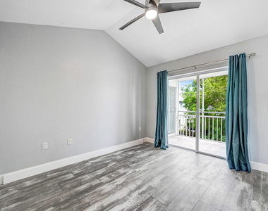 435 Ocean Park Lane - Photo Thumbnail 16