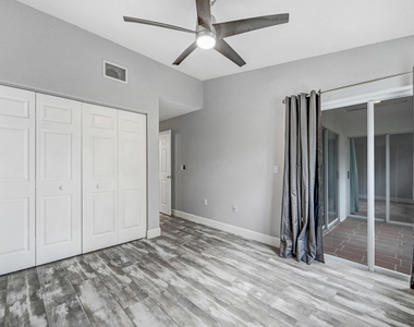 435 Ocean Park Lane - Photo Thumbnail 14