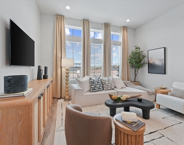 9217 Washington Heights - Photo Thumbnail 12