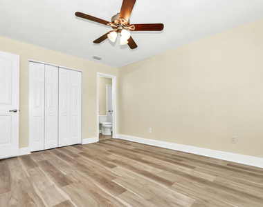 558 Oxford Avenue - Photo Thumbnail 22