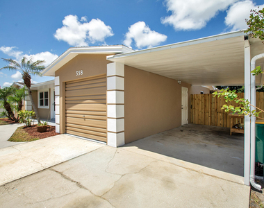 558 Oxford Avenue - Photo Thumbnail 3