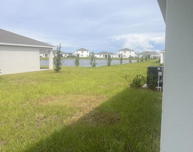 1684 Garabaldi Circle Se - Photo Thumbnail 16