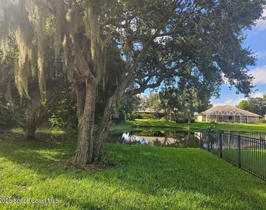 911 Wood Creek Drive - Photo Thumbnail 19