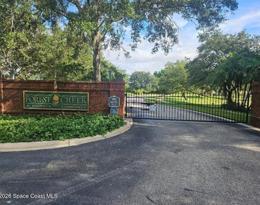 911 Wood Creek Drive - Photo Thumbnail 23
