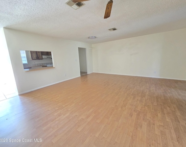 36 Elton Street - Photo Thumbnail 8
