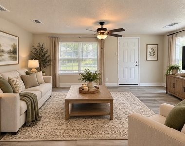 301 N Avenue C - Photo Thumbnail 1