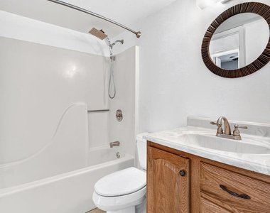 1515 Huntington Lane - Photo Thumbnail 22