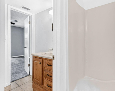 1515 Huntington Lane - Photo Thumbnail 23