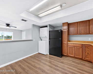 1515 Huntington Lane - Photo Thumbnail 10