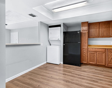 1515 Huntington Lane - Photo Thumbnail 11