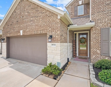 9034 Japonica Drive - Photo Thumbnail 3