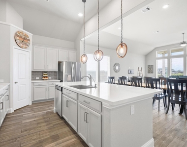9034 Japonica Drive - Photo Thumbnail 6
