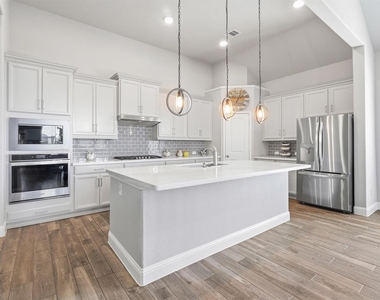 9034 Japonica Drive - Photo Thumbnail 7