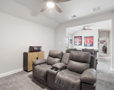 9034 Japonica Drive - Photo Thumbnail 31