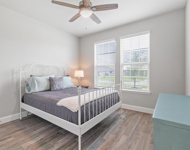 9034 Japonica Drive - Photo Thumbnail 21