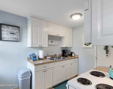 1031 Park Drive - Photo Thumbnail 5