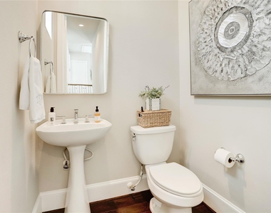 620 Delano Street - Photo Thumbnail 19