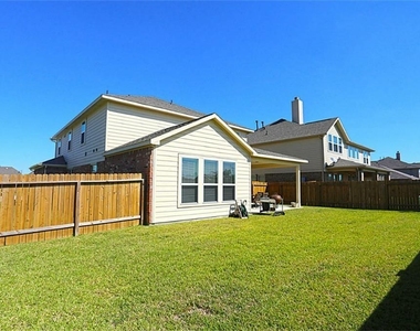 2710 Diamond Vista Lane - Photo Thumbnail 25