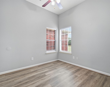 3003 Grey Mist Court - Photo Thumbnail 13