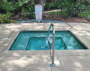 7667 N Wickham Road - Photo Thumbnail 18