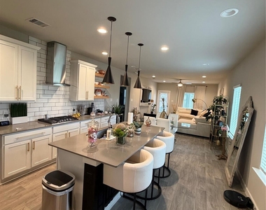 12583 Fleet River Road - Photo Thumbnail 2